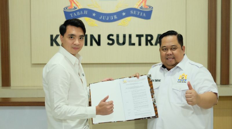 Serahkan SK Pengurus Kadin Konawe dan Baubau, Anton Timbang Ingatkan Fokus Kembangkan UMKM di Sultra